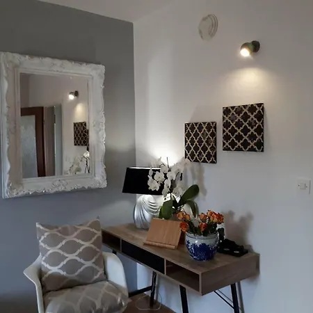 Holiday Iii Apartament